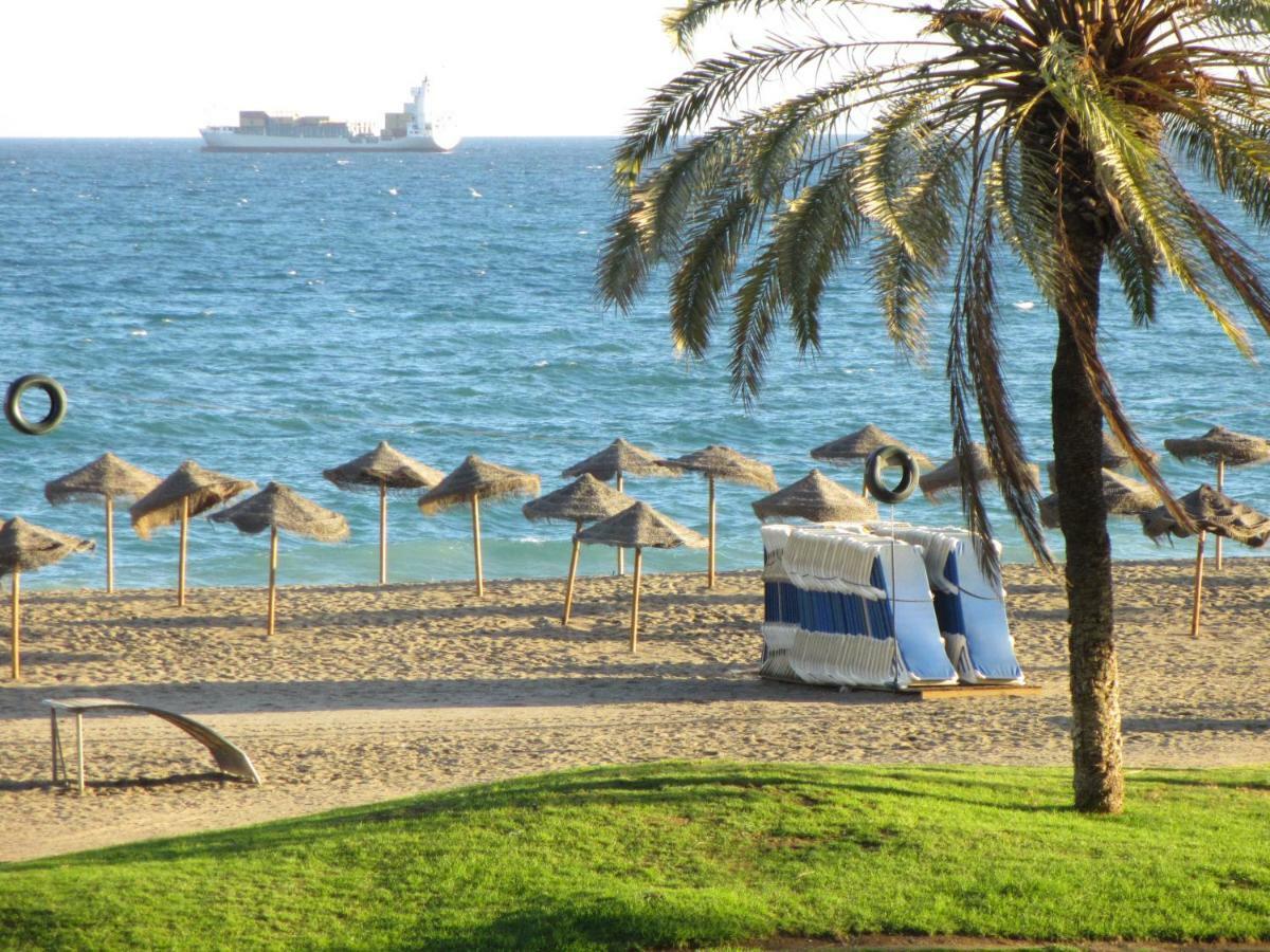 Frente a playa Malagueta Miramar Málaga Exterior foto